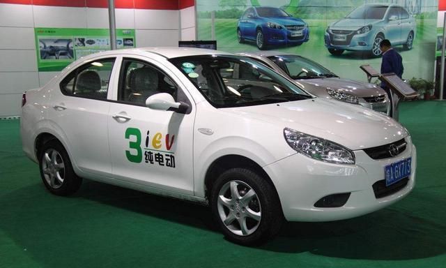 如何洗車(chē)？洗車(chē)注意事項(xiàng)介紹